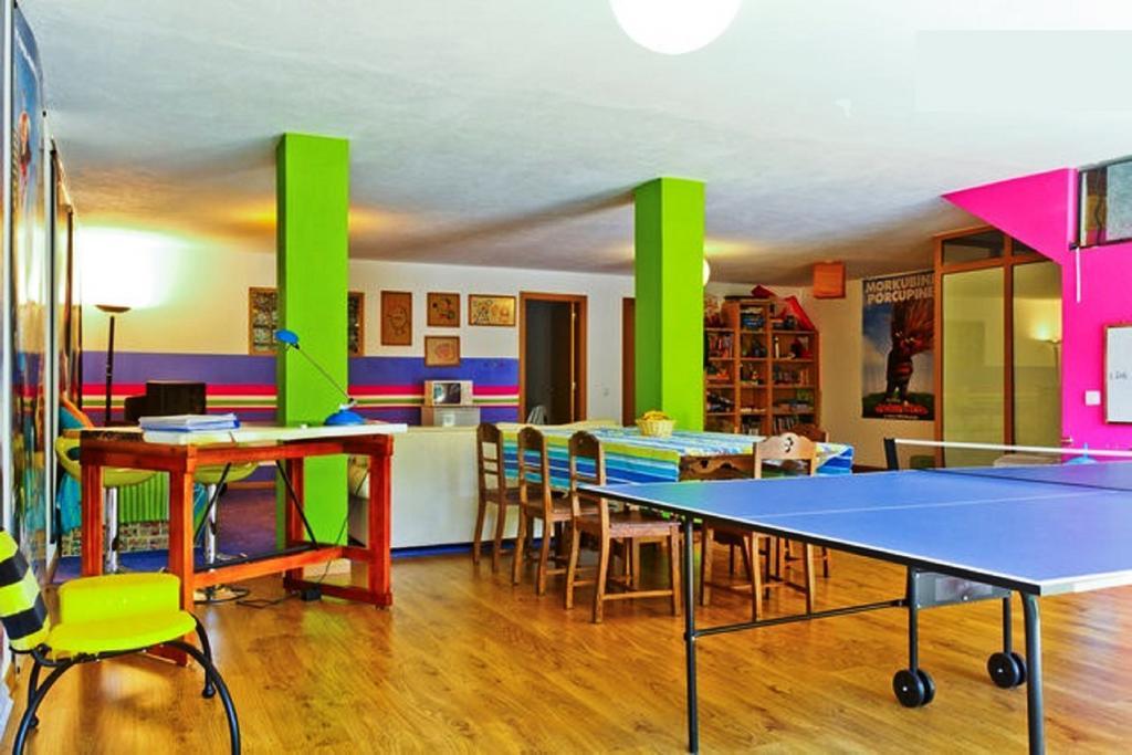Coloured Studio FAO Szoba fotó